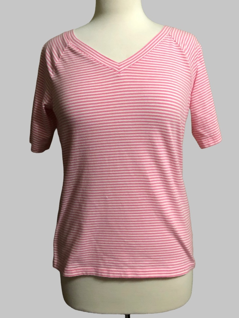 Liz Claiborne Pink & White Striped V-Neck Tee - Size Medium